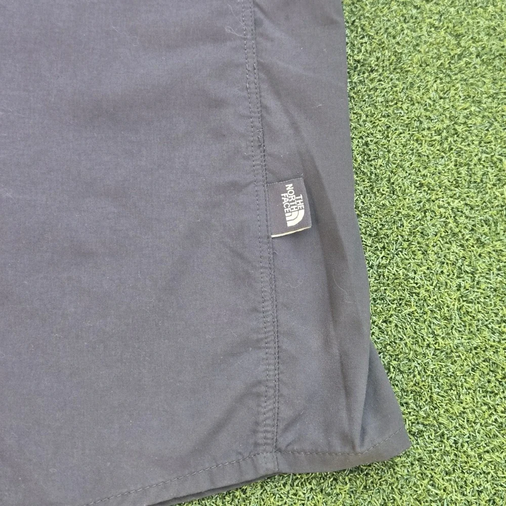 The‎ North Face Shirt Men's Size XL Gray Botton Up Short Sleeve